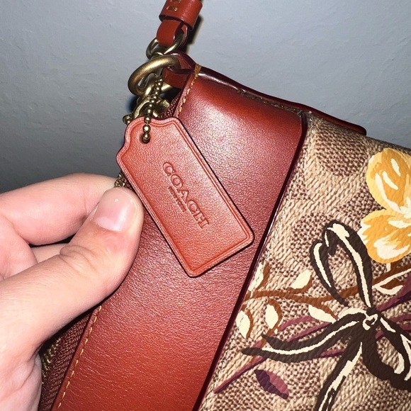 Vintage Coach Prairie Coated Canvas Signature Kitt Crossbody Bag - Picture 4 of 8